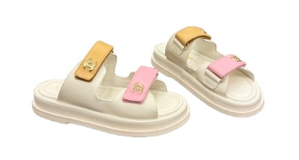 Davia Sandals