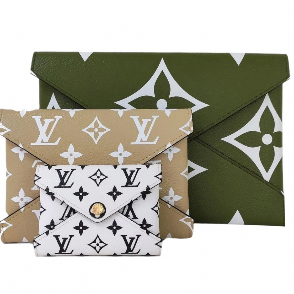 Yuri Pouch Set