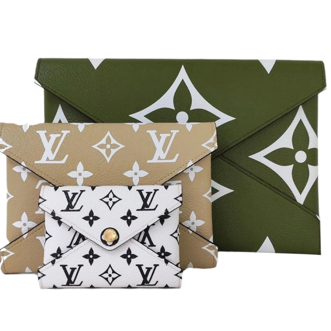 Yuri Pouch Set